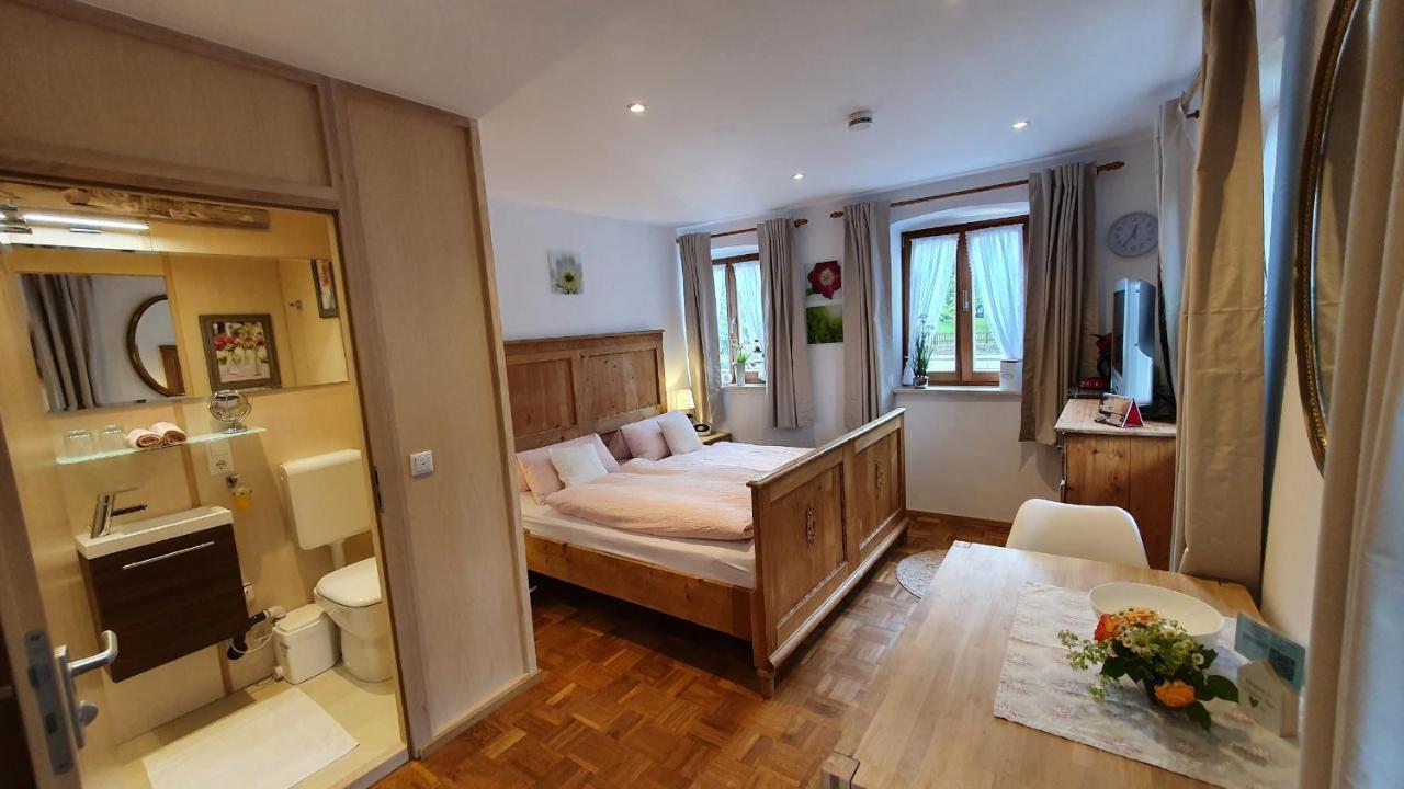 Gaestezimmer Vogtareuth Rinser 외부 사진
